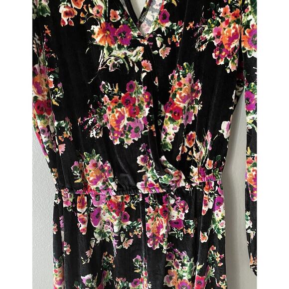 Show Me Your Mumu VELVET Floral Print Romper Festival Kelsey Size Small Boho - Picture 4 of 7